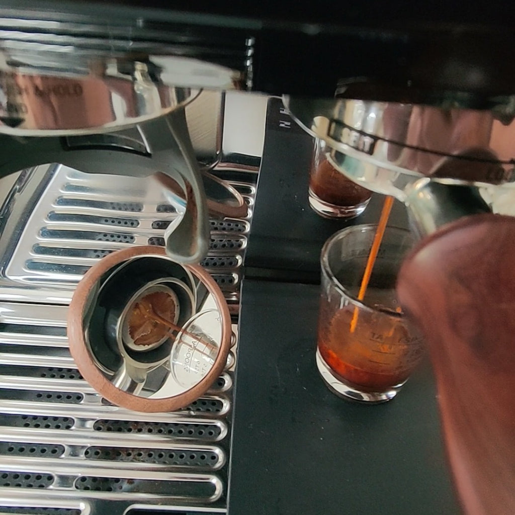 Espresso Shot Mirror with Magnetic Base, Soft Rubber Base, 7cm Mirror, for Bottomless Portafilter